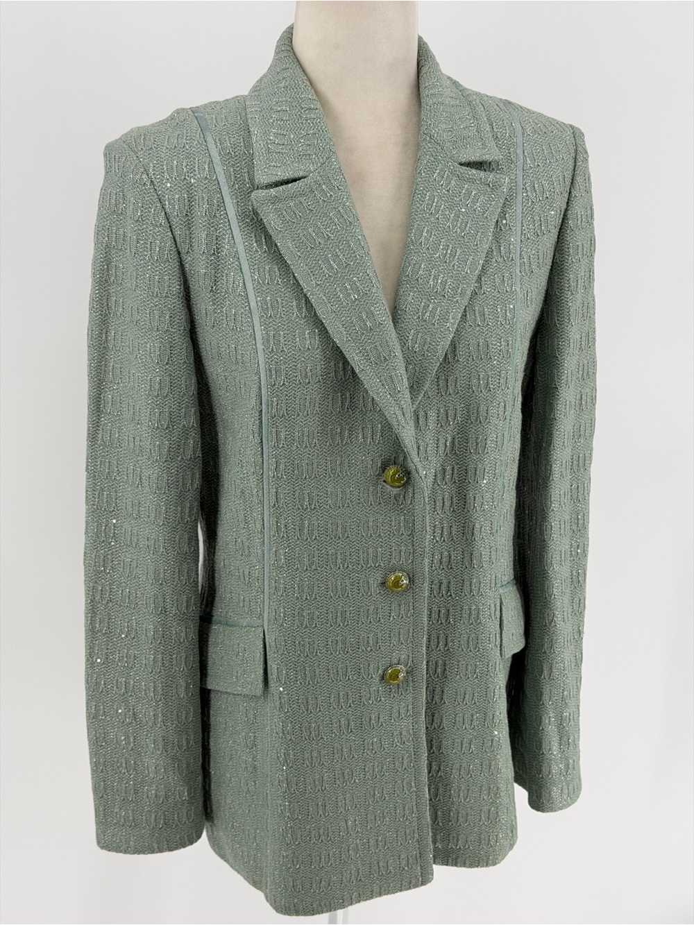 St. John Evening Collection
Sparkle Paillettes Textured Jacket Skirt Size 6-8